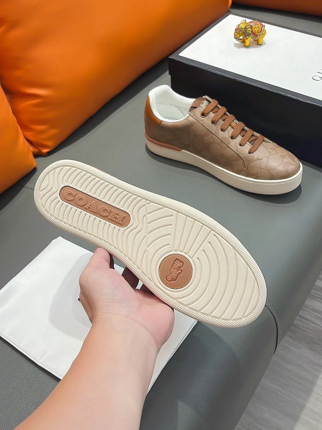 Men's shoes GUCCI "Gucci" P400 Regular size: 38-44 (casual shoes) Product materials: Selected cowhide upper, soft sheepskin lining; original outsole.